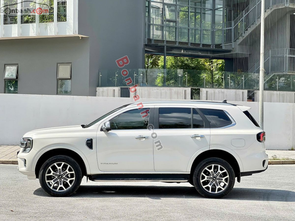 Bán ô tô Ford Everest Titanium 2.0L 4x2 AT - 2022 - xe cũ