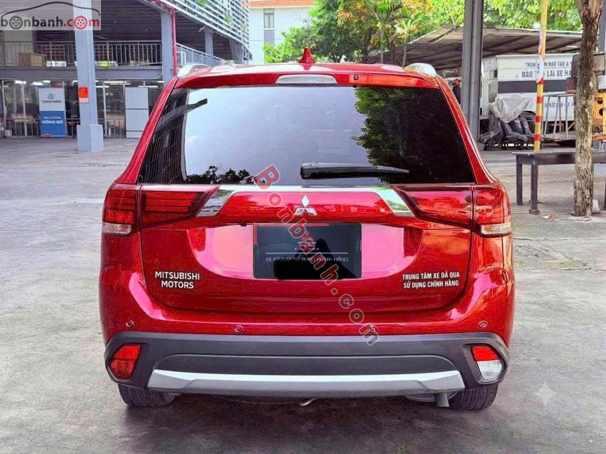 Bán ô tô Mitsubishi Outlander 2.4 CVT Premium - 2018 - xe cũ