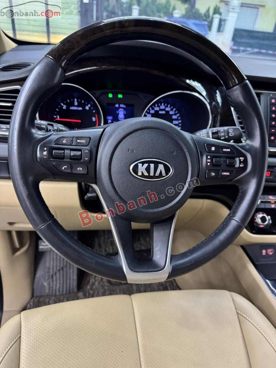 Bán ô tô Kia Sedona 2.2 DAT Deluxe - 2021 - xe cũ