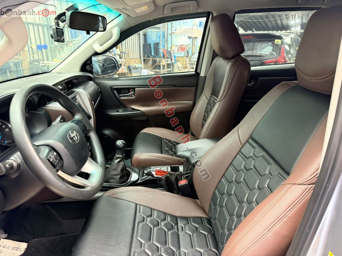Bán ô tô Toyota Fortuner 2.4G 4x2 MT - 2018 - xe cũ