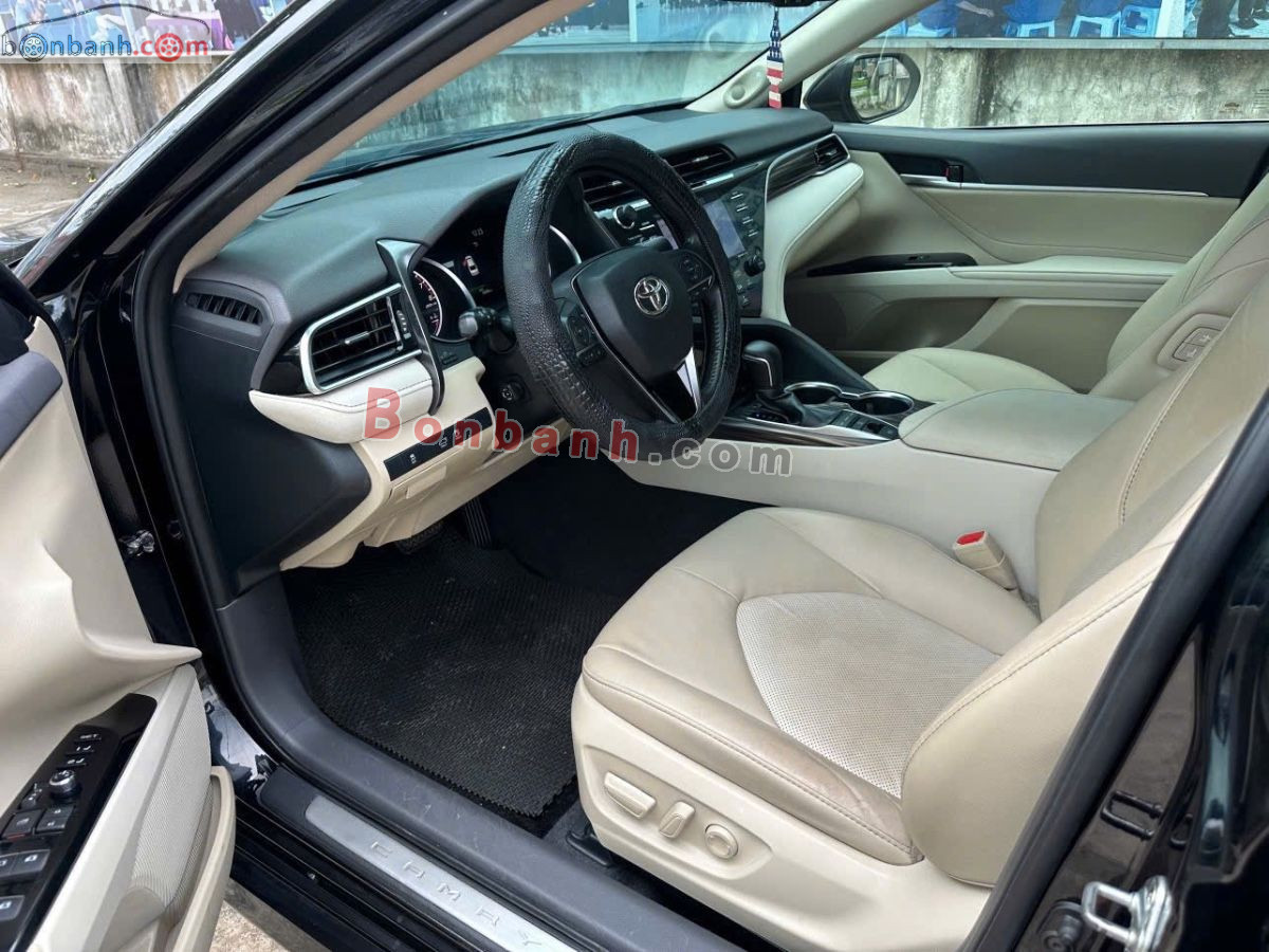 Bán ô tô Toyota Camry 2.5Q - 2020 - xe cũ