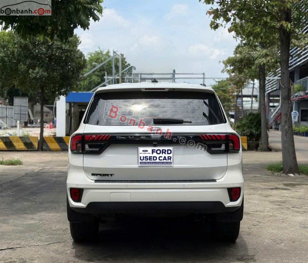Bán ô tô Ford Everest Sport 2.0L 4x2 AT - 2024 - xe cũ