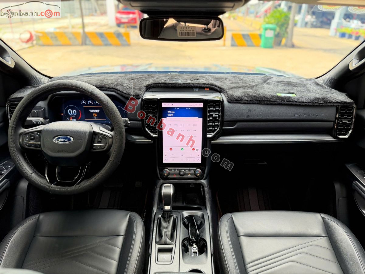 Bán ô tô Ford Everest Titanium 2.0L 4x2 AT - 2025 - xe cũ