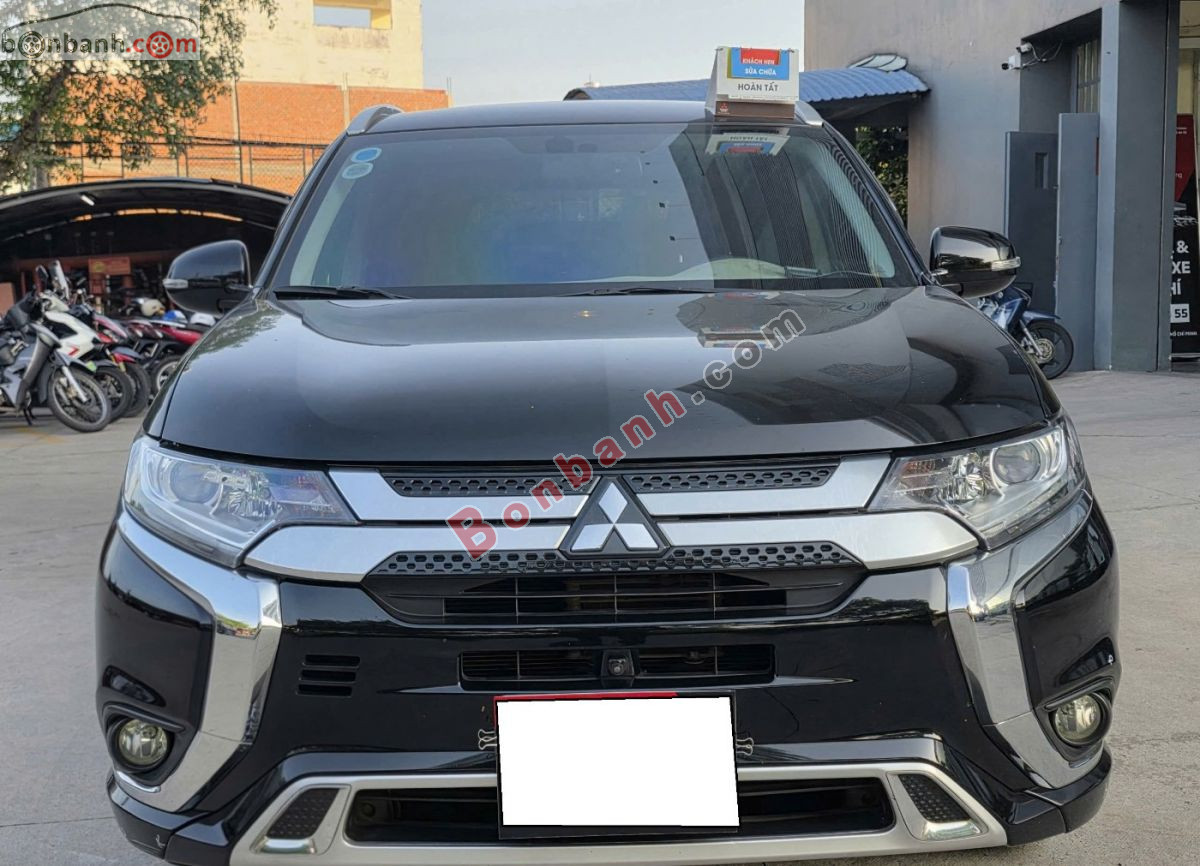 Bán ô tô Mitsubishi Outlander 2.0 CVT - 2023 - xe cũ