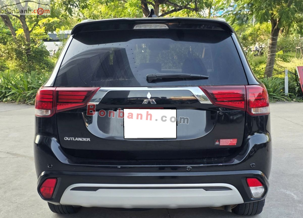 Bán ô tô Mitsubishi Outlander 2.0 CVT - 2023 - xe cũ
