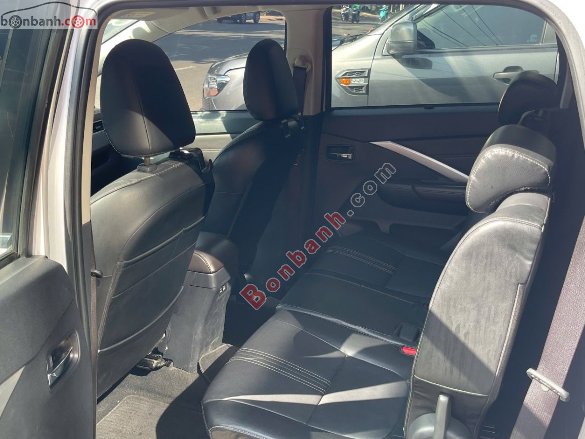 Bán ô tô Mitsubishi Xpander Premium 1.5 AT - 2022 - xe cũ