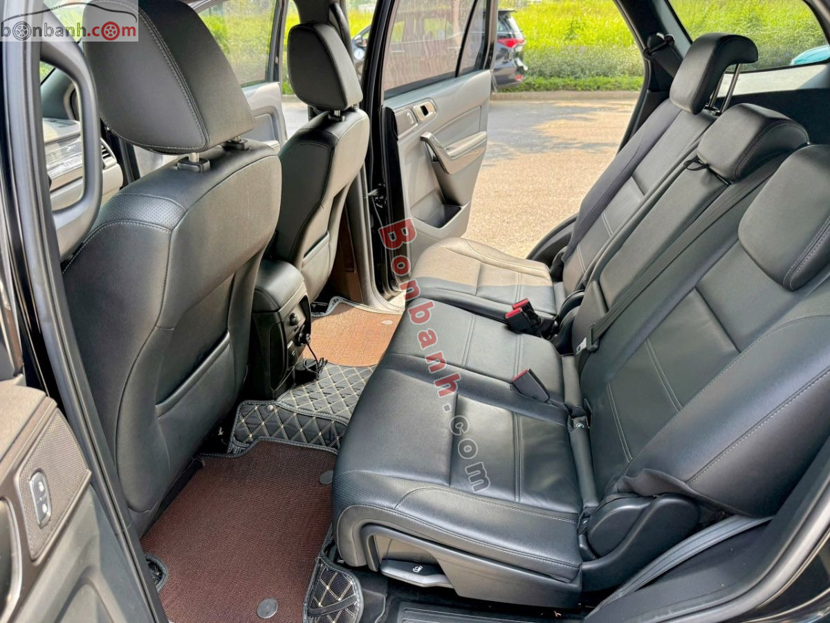 Bán ô tô Ford Everest Titanium 2.0L 4x2 AT - 2021 - xe cũ