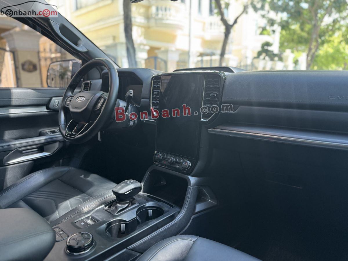 Bán ô tô Ford Everest Titanium Plus 2.0L 4x4 AT - 2025 - xe cũ