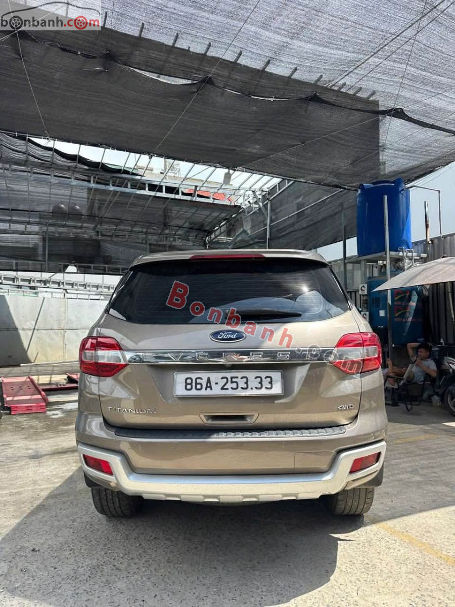 Bán ô tô Ford Everest Titanium 2.0L 4x4 AT - 2018 - xe cũ