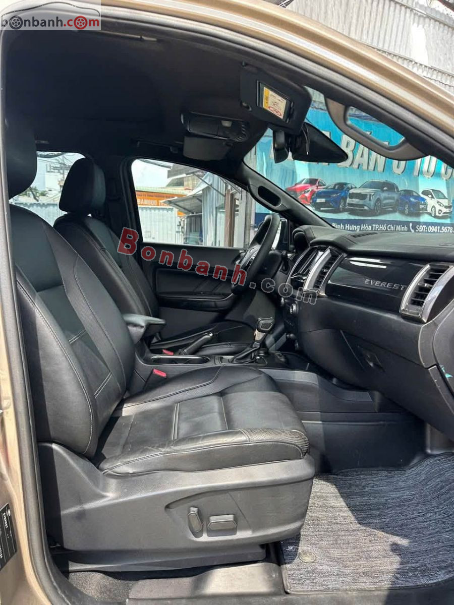 Bán ô tô Ford Everest Titanium 2.0L 4x4 AT - 2018 - xe cũ