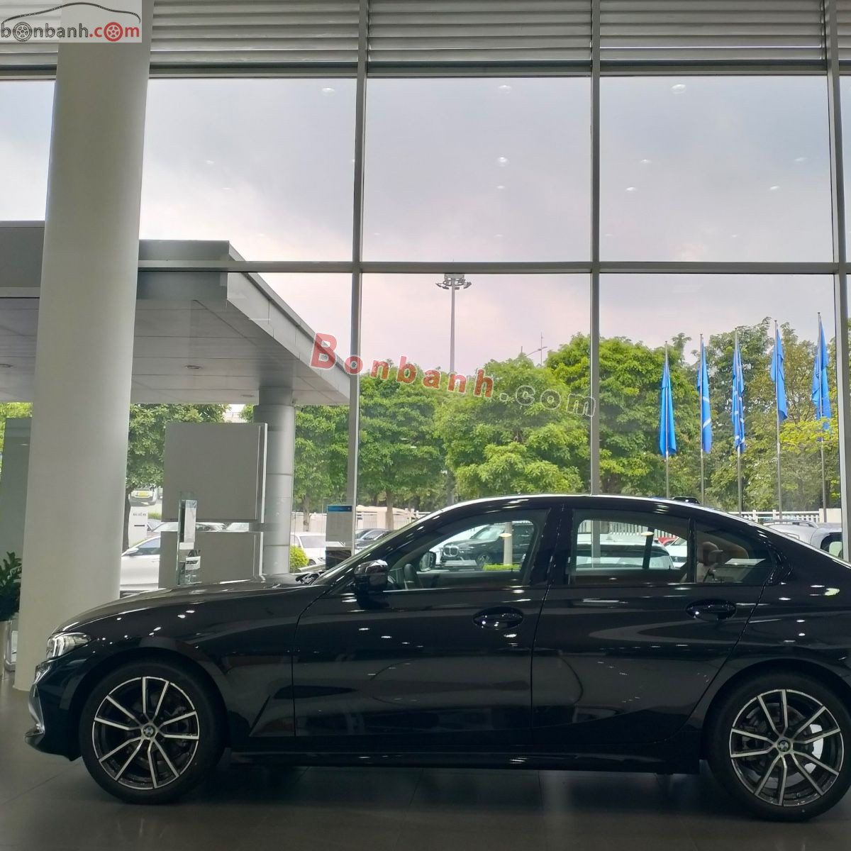 Bán ô tô BMW 3 Series 320i Sport Line - 2026 - xe mới