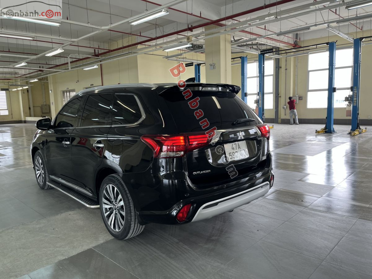 Bán ô tô Mitsubishi Outlander 2.0 CVT - 2023 - xe cũ