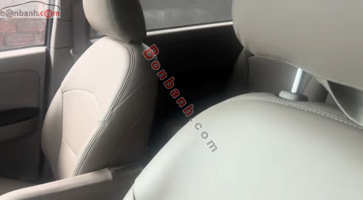 Bán ô tô Mitsubishi Grandis 2.4 AT - 2005 - xe cũ
