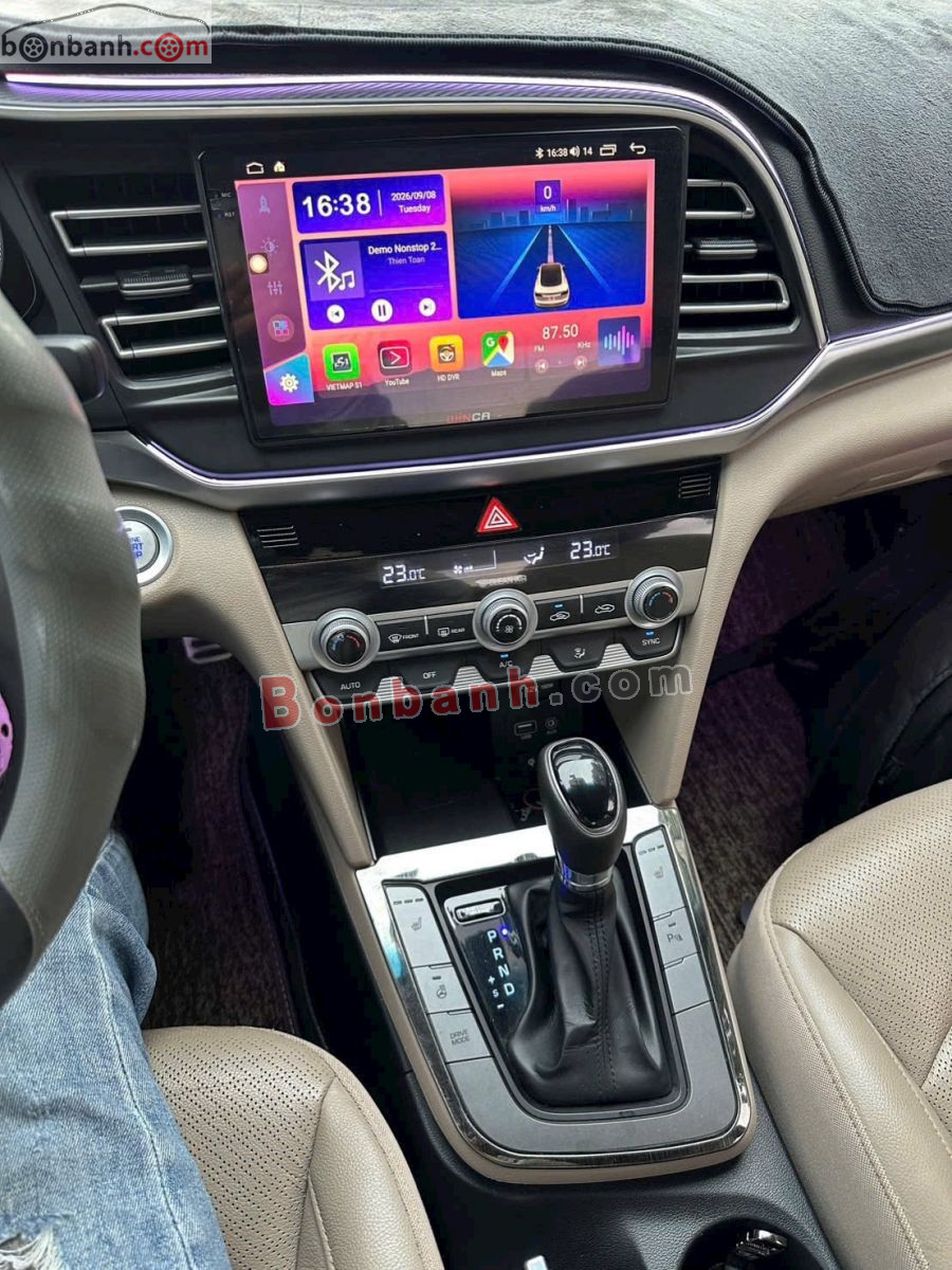 Bán ô tô Hyundai Elantra 2.0 AT - 2021 - xe cũ
