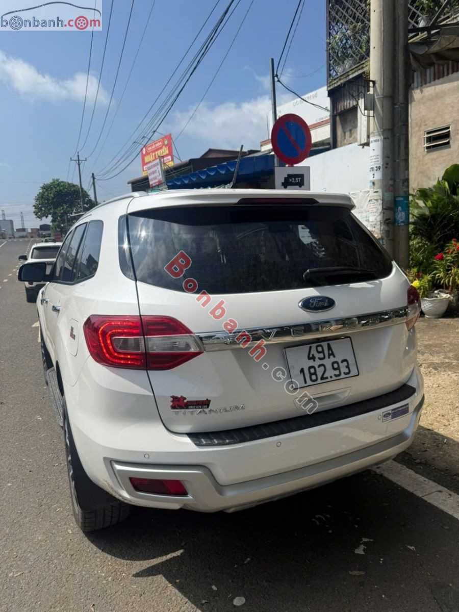 Bán ô tô Ford Everest Titanium 2.0L 4x2 AT - 2022 - xe cũ
