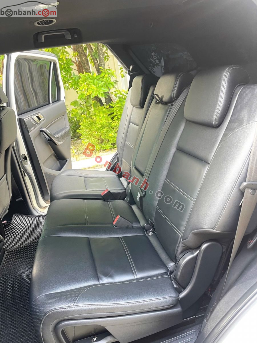 Bán ô tô Ford Everest Titanium 2.0L 4x2 AT - 2022 - xe cũ