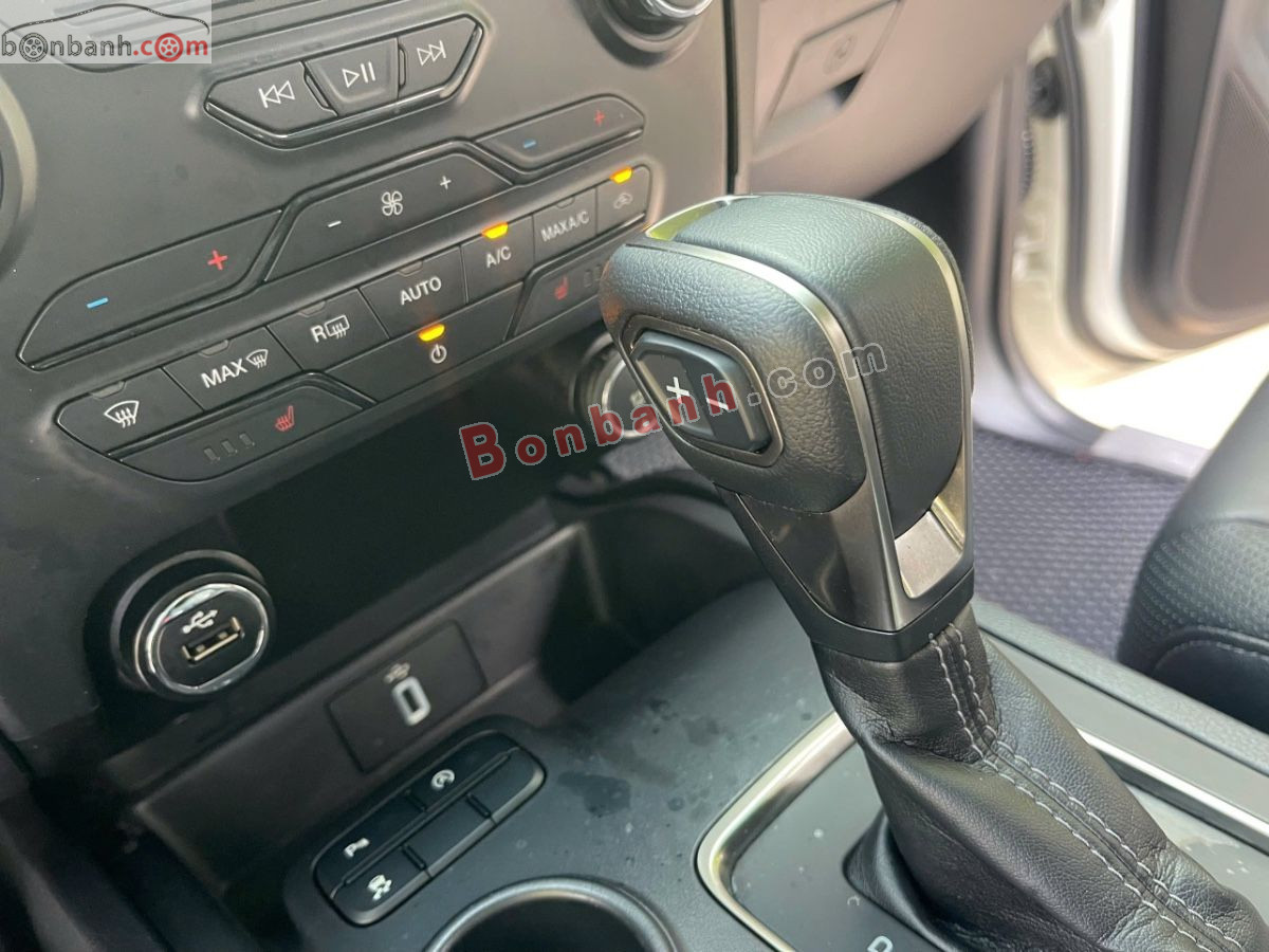 Bán ô tô Ford Everest Titanium 2.0L 4x2 AT - 2022 - xe cũ