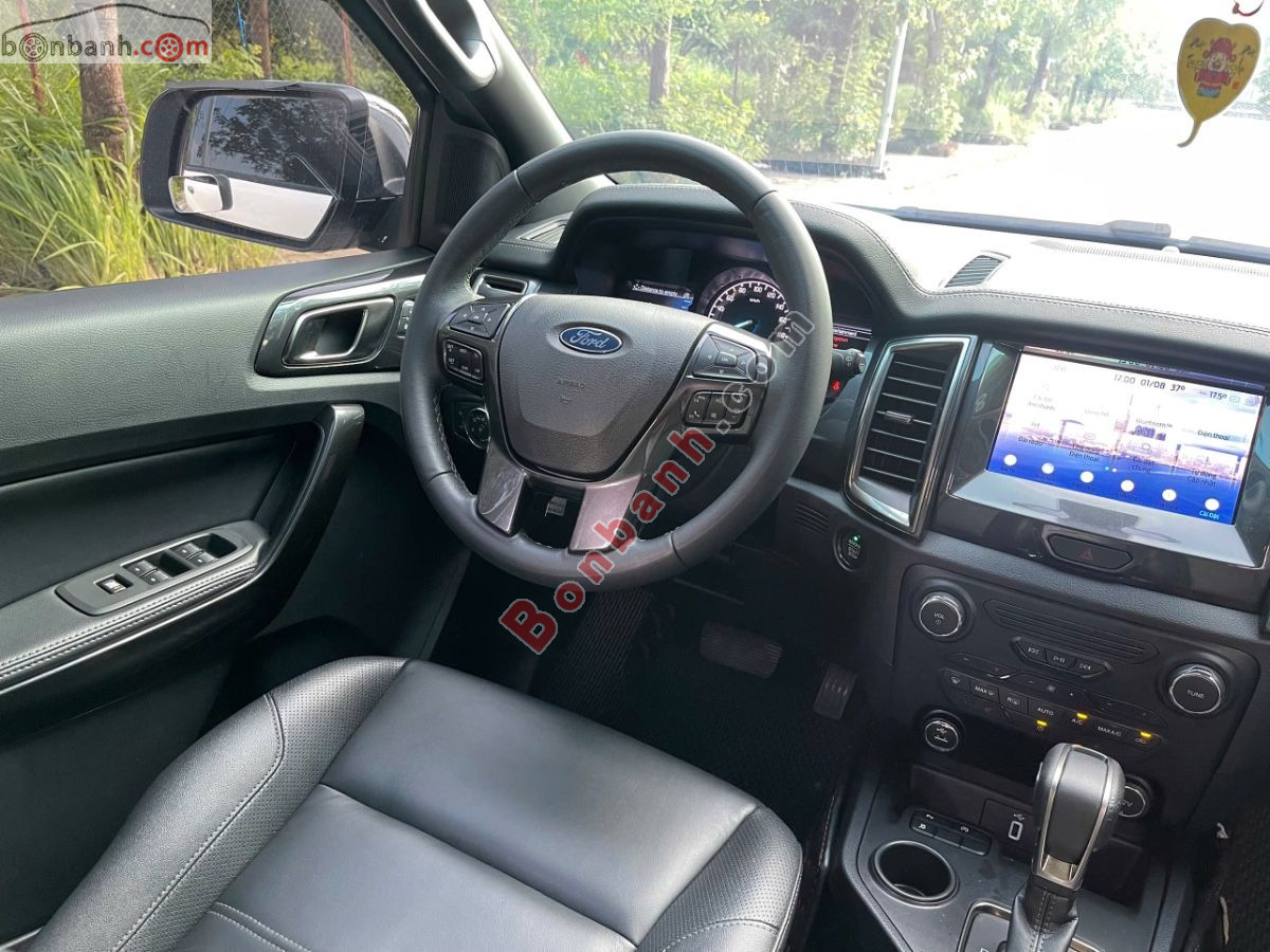 Bán ô tô Ford Everest Titanium 2.0L 4x2 AT - 2022 - xe cũ