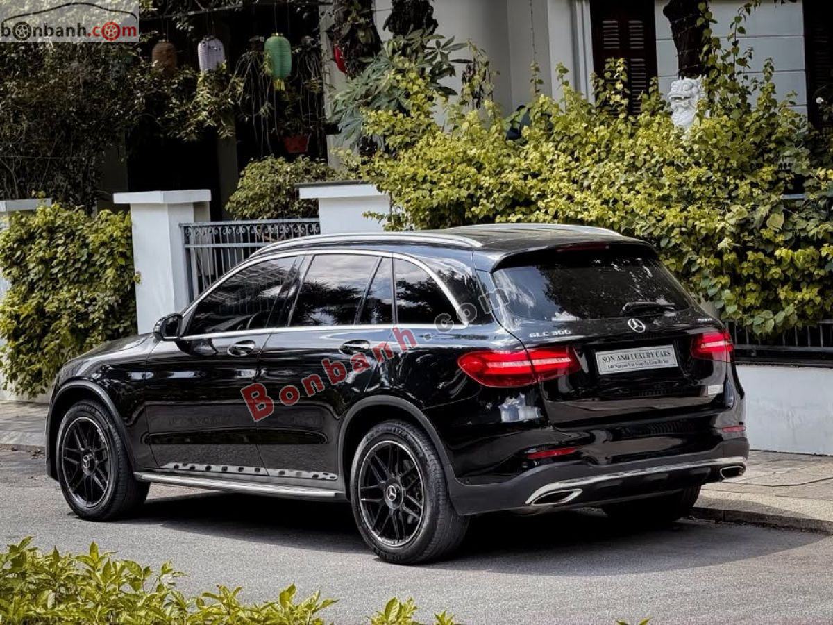 Bán ô tô Mercedes Benz GLC 300 4Matic - 2017 - xe cũ