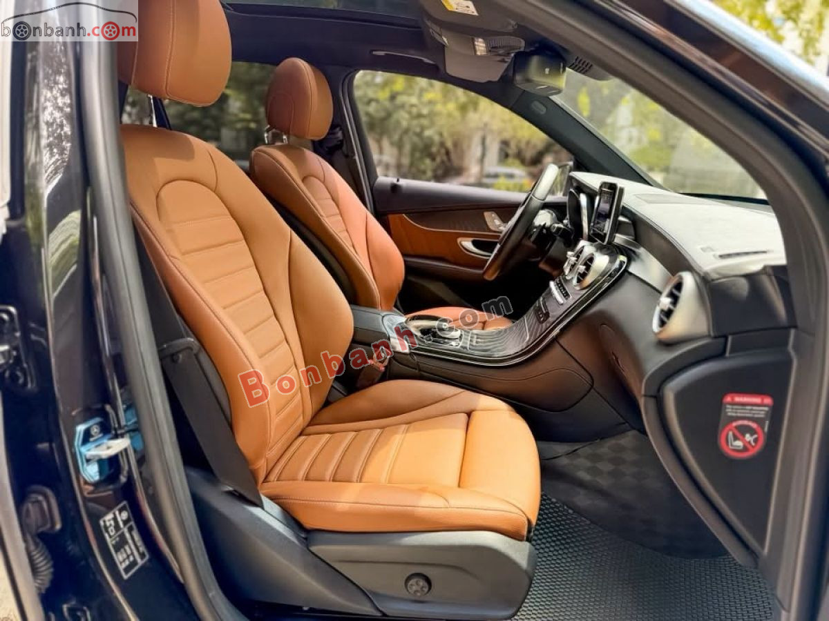 Bán ô tô Mercedes Benz GLC 300 4Matic - 2017 - xe cũ