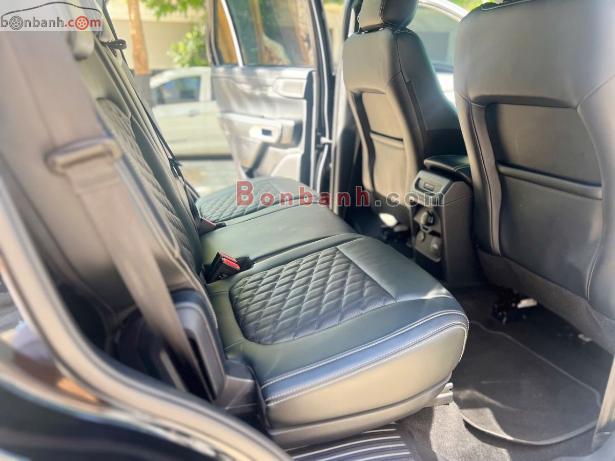 Bán ô tô Ford Everest Platinum 2.0L 4x4 AT - 2025 - xe cũ