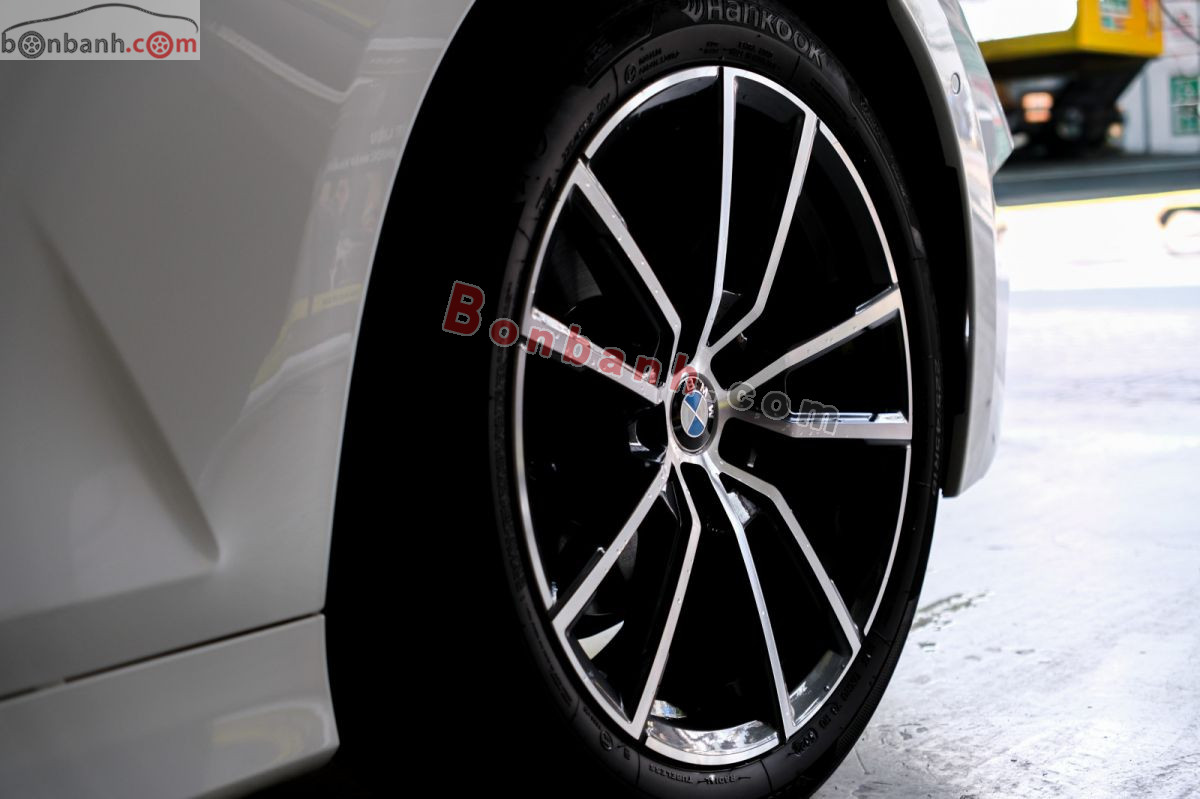 Bán ô tô BMW 3 Series 320i Sport Line - 2024 - xe cũ