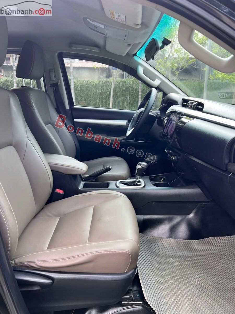 Bán ô tô Toyota Hilux 2.8G 4x4 AT - 2016 - xe cũ