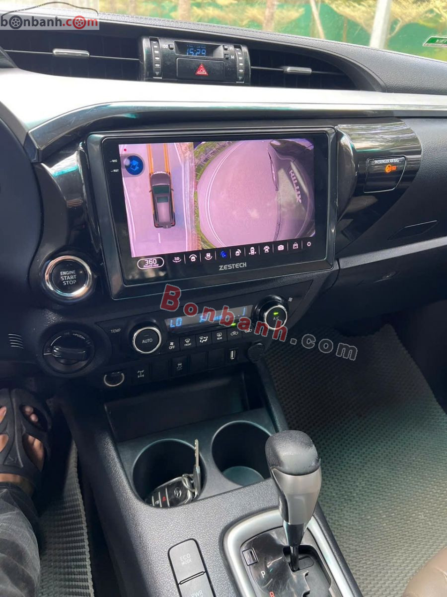 Bán ô tô Toyota Hilux 2.8G 4x4 AT - 2016 - xe cũ