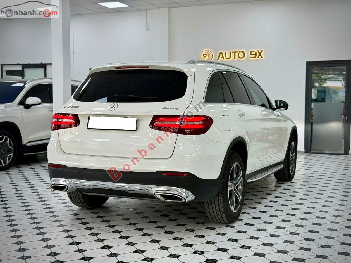 Bán ô tô Mercedes Benz GLC 250 4Matic - 2017 - xe cũ
