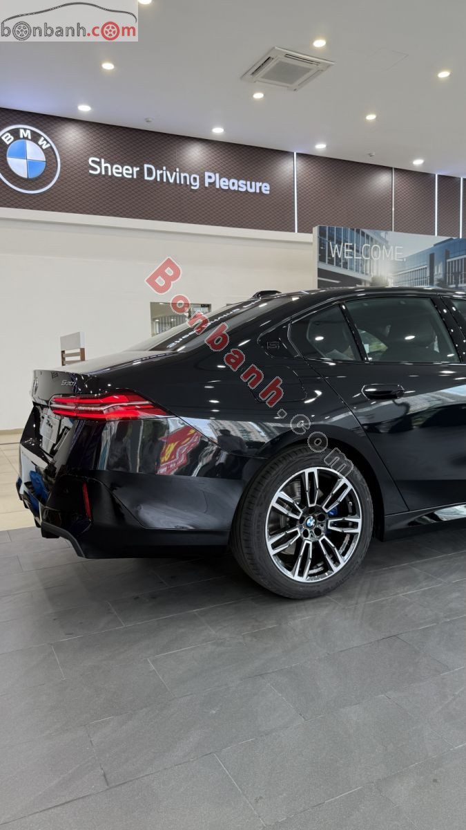 Bán ô tô BMW 5 Series 530i M Sport - 2026 - xe mới