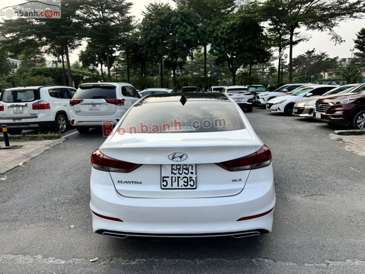 Bán ô tô Hyundai Elantra 2.0 AT - 2018 - xe cũ