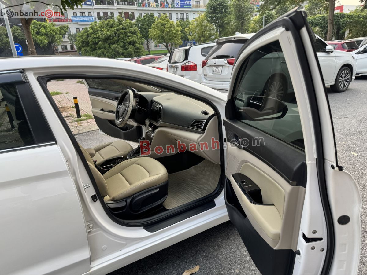 Bán ô tô Hyundai Elantra 2.0 AT - 2018 - xe cũ