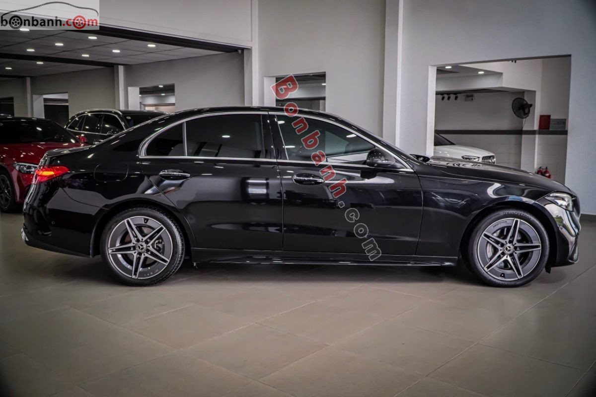 Bán ô tô Mercedes Benz C class C300 AMG - 2022 - xe cũ