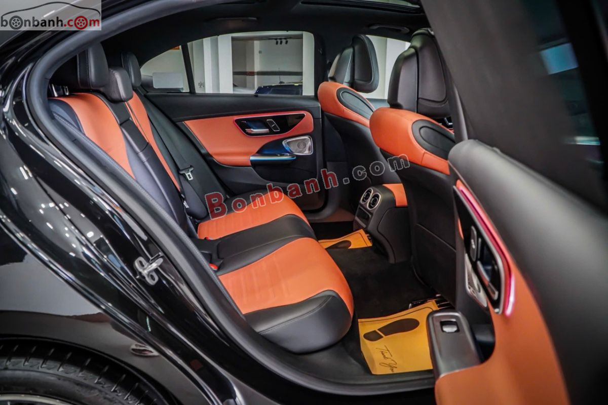 Bán ô tô Mercedes Benz C class C300 AMG - 2022 - xe cũ