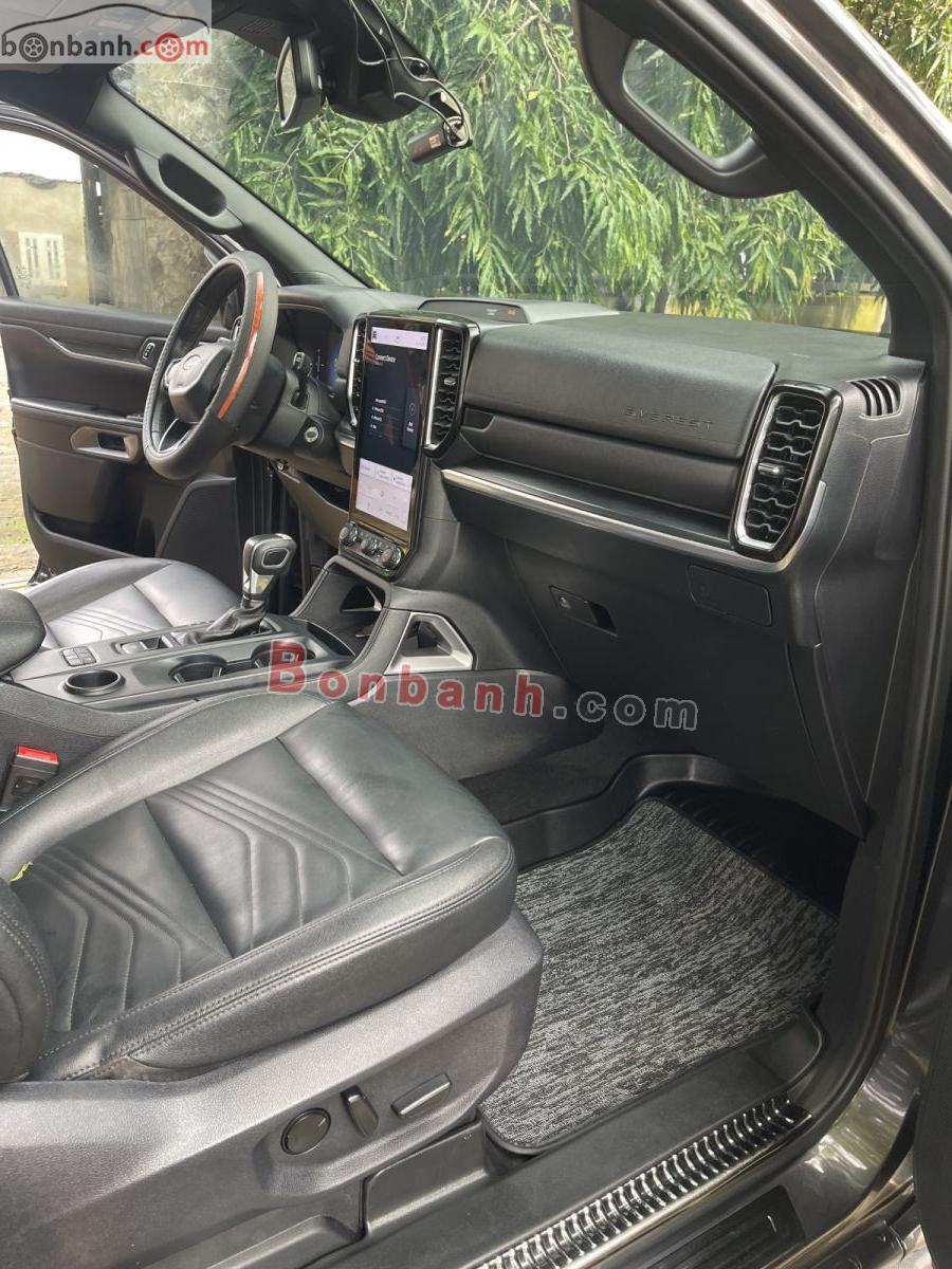 Bán ô tô Ford Everest Titanium 2.0L 4x2 AT - 2022 - xe cũ