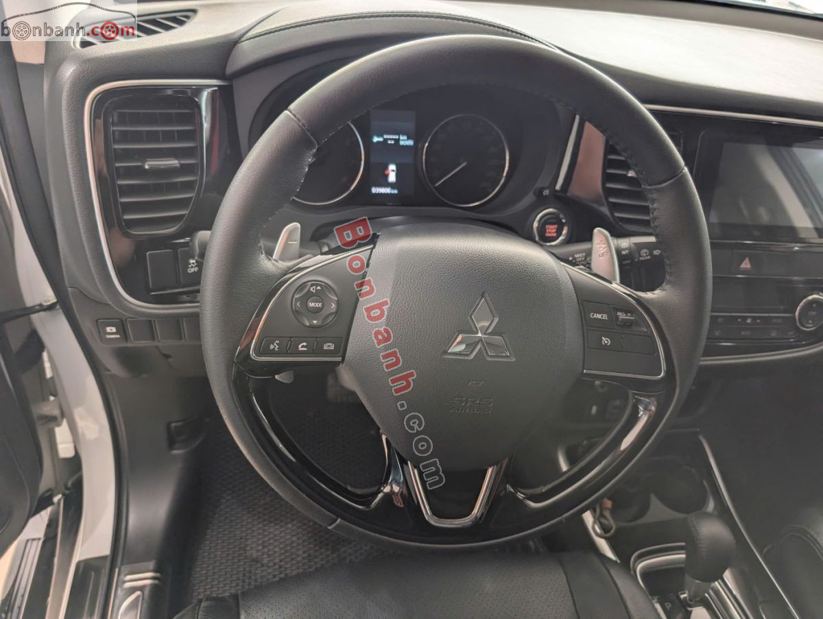 Bán ô tô Mitsubishi Outlander 2.4 CVT Premium - 2019 - xe cũ