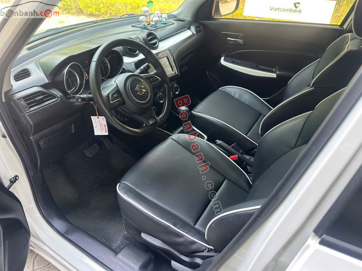 Bán ô tô Suzuki Swift GLX 1.2 AT - 2019 - xe cũ