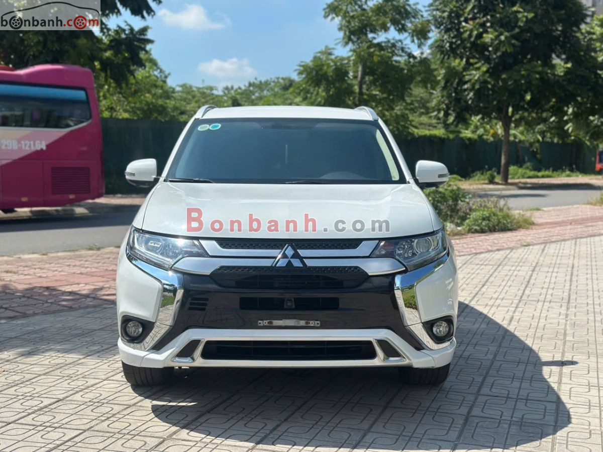 Bán ô tô Mitsubishi Outlander 2.0 CVT - 2022 - xe cũ