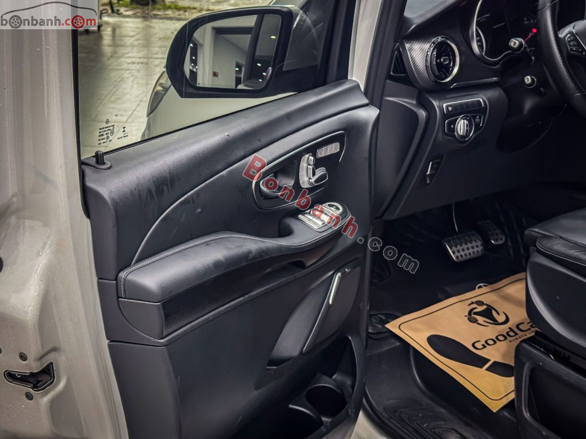Bán ô tô Mercedes Benz V class V250 AMG - 2023 - xe cũ