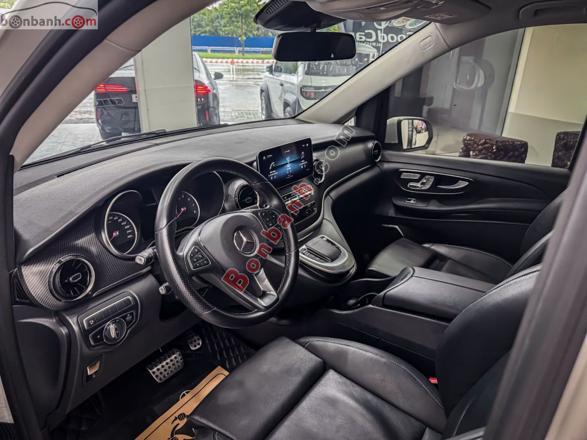 Bán ô tô Mercedes Benz V class V250 AMG - 2023 - xe cũ
