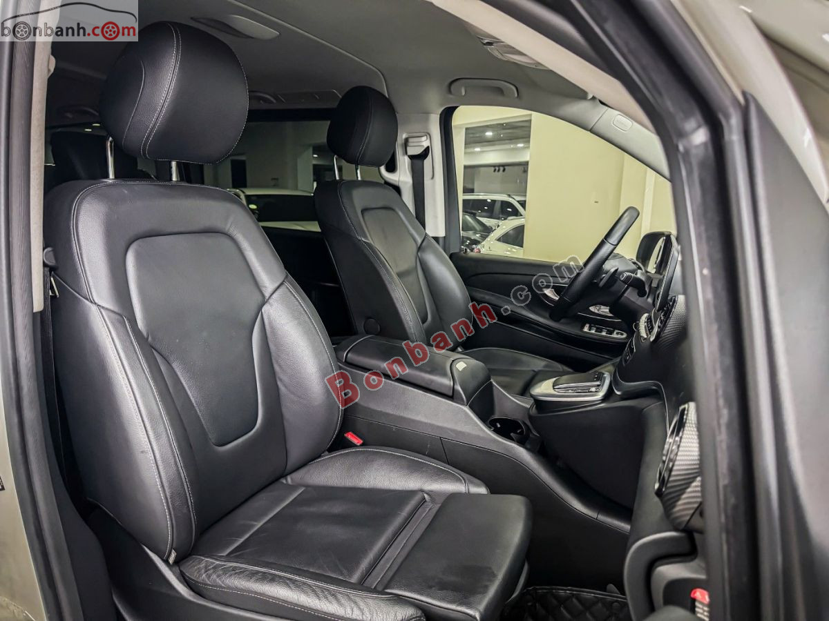 Bán ô tô Mercedes Benz V class V250 AMG - 2023 - xe cũ