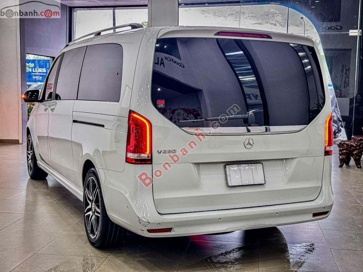 Bán ô tô Mercedes Benz V class V250 AMG - 2023 - xe cũ