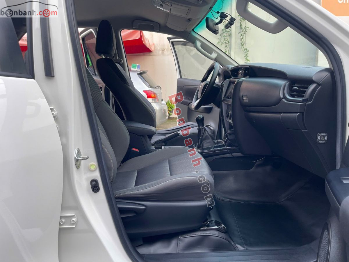 Bán ô tô Toyota Fortuner 2.4L 4x2 MT - 2022 - xe cũ