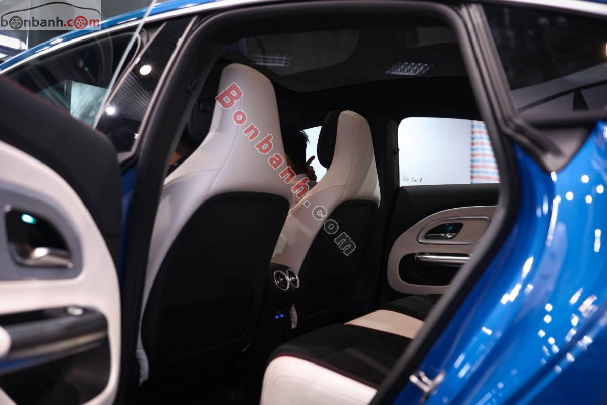 Bán ô tô Mercedes Benz CLA class 200 EV - 2026 - xe mới