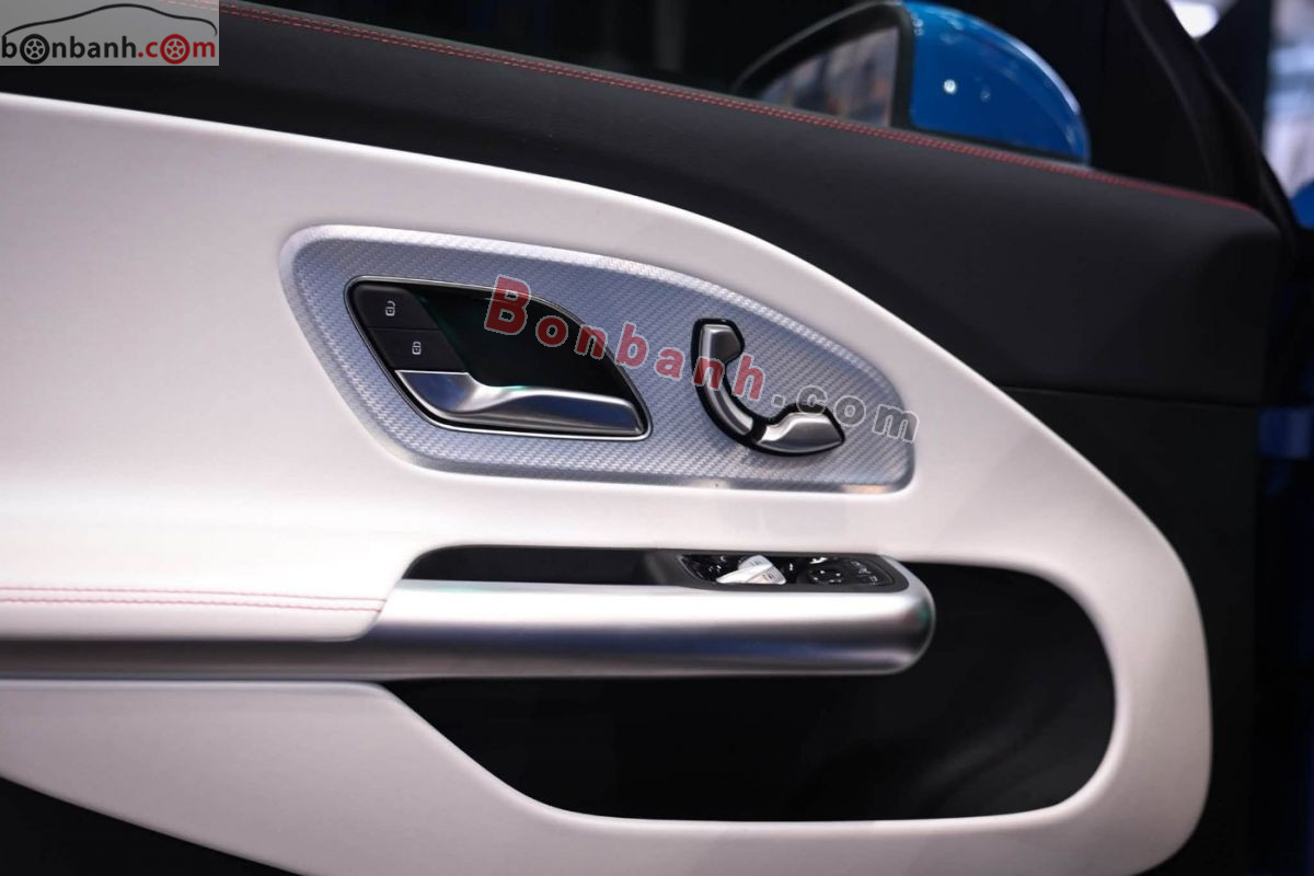 Bán ô tô Mercedes Benz CLA class 200 EV - 2026 - xe mới