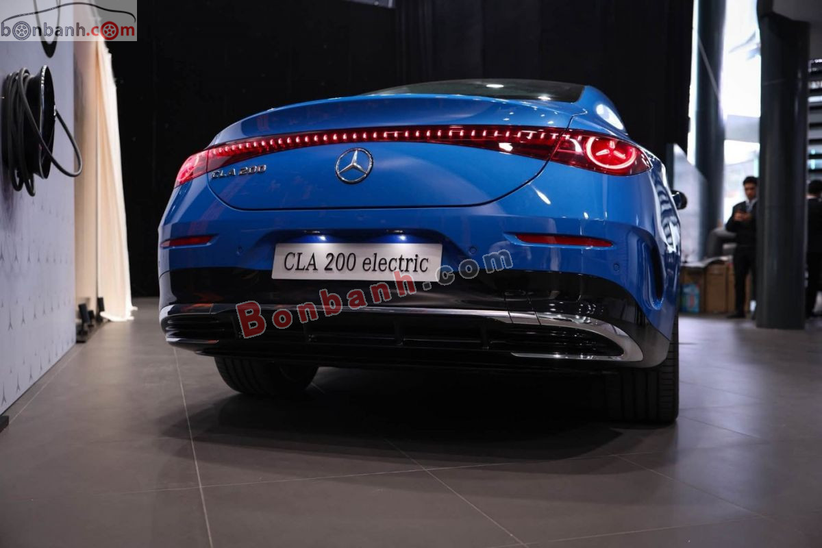 Bán ô tô Mercedes Benz CLA class 200 EV - 2026 - xe mới