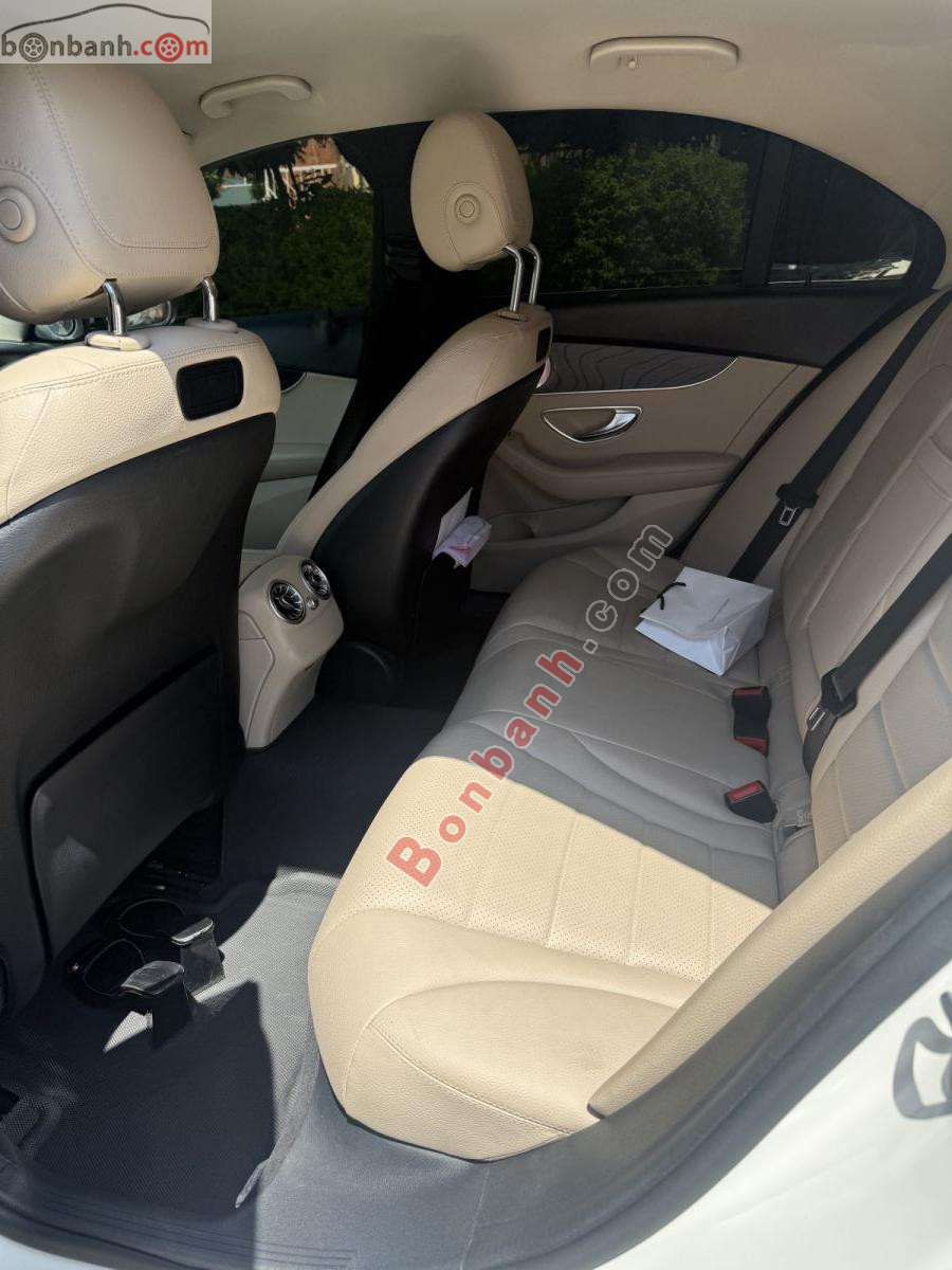 Bán ô tô Mercedes Benz C class C200 - 2018 - xe cũ