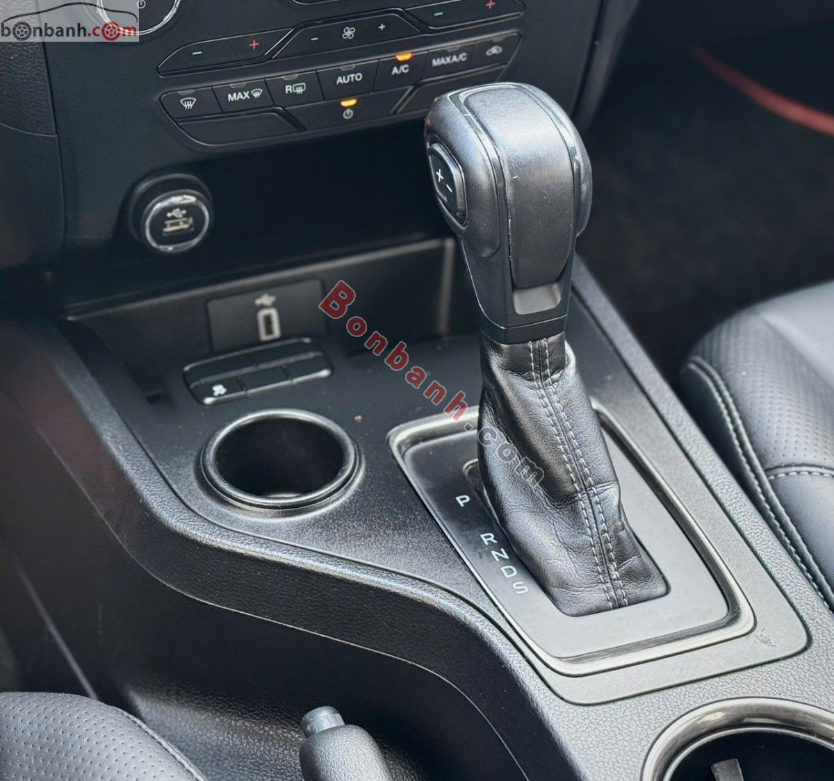 Bán ô tô Ford Everest Ambiente 2.0 4x2 AT - 2019 - xe cũ