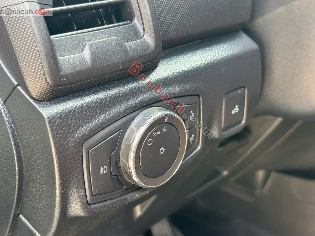Bán ô tô Ford Ranger XLS 2.2L 4x2 AT - 2020 - xe cũ