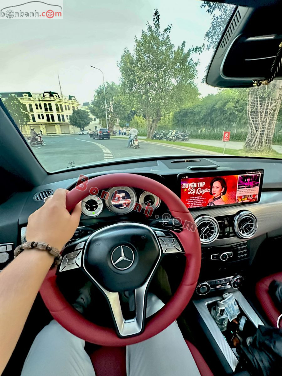 Bán ô tô Mercedes Benz GLK Class 300 4Matic - 2012 - xe cũ